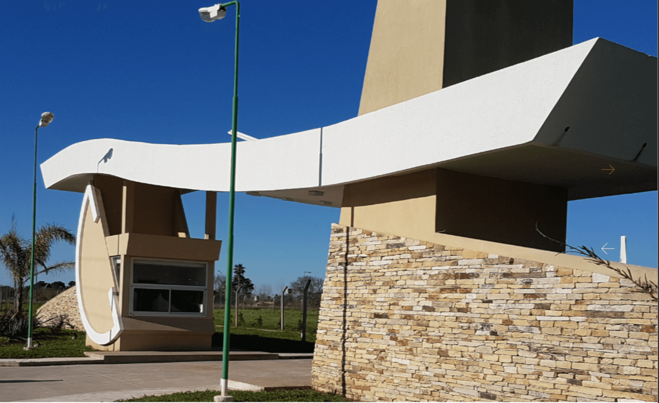 Entrada Las Carolinas